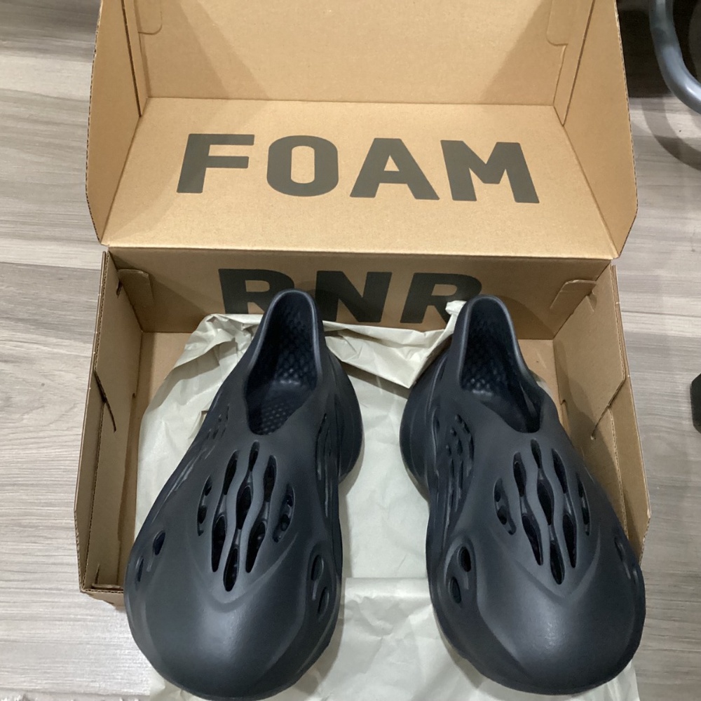 Adidas YZY FOAM RNR - Picture 7 of 14